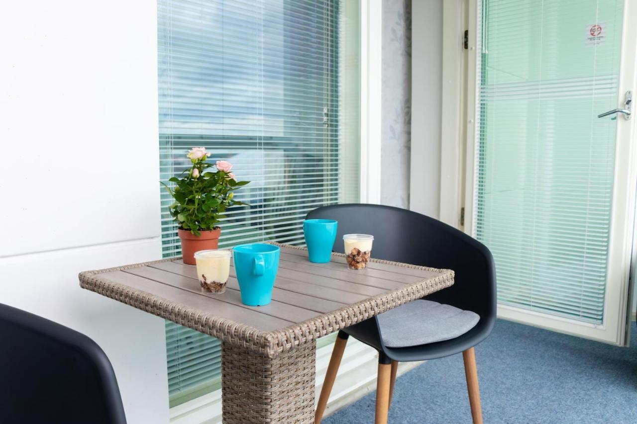 City Center 1R Studio With Perfect View, Parking Oulu Exterior photo